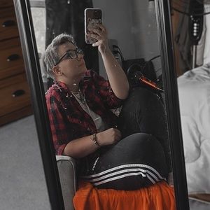 Meet your Posher, Hal